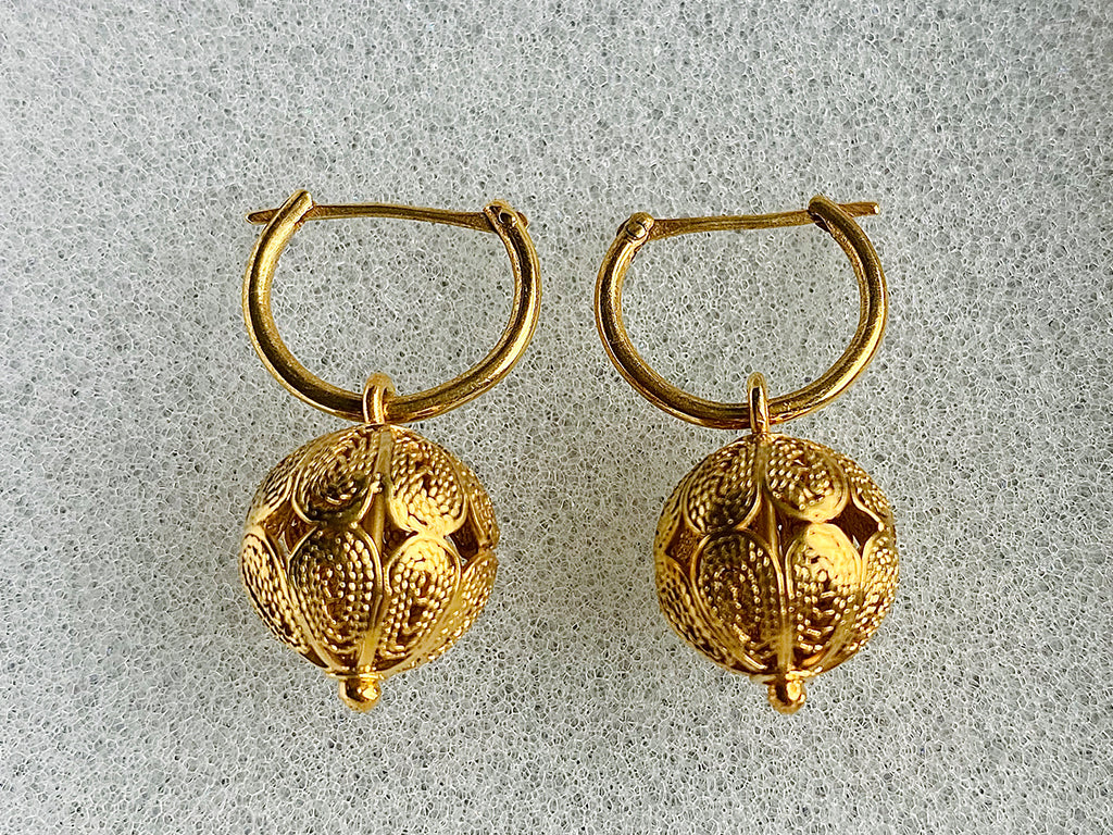 Mabungahon Single Earring